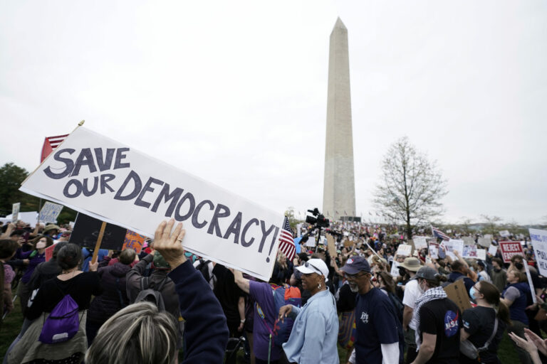Protesty proti Trumpovi