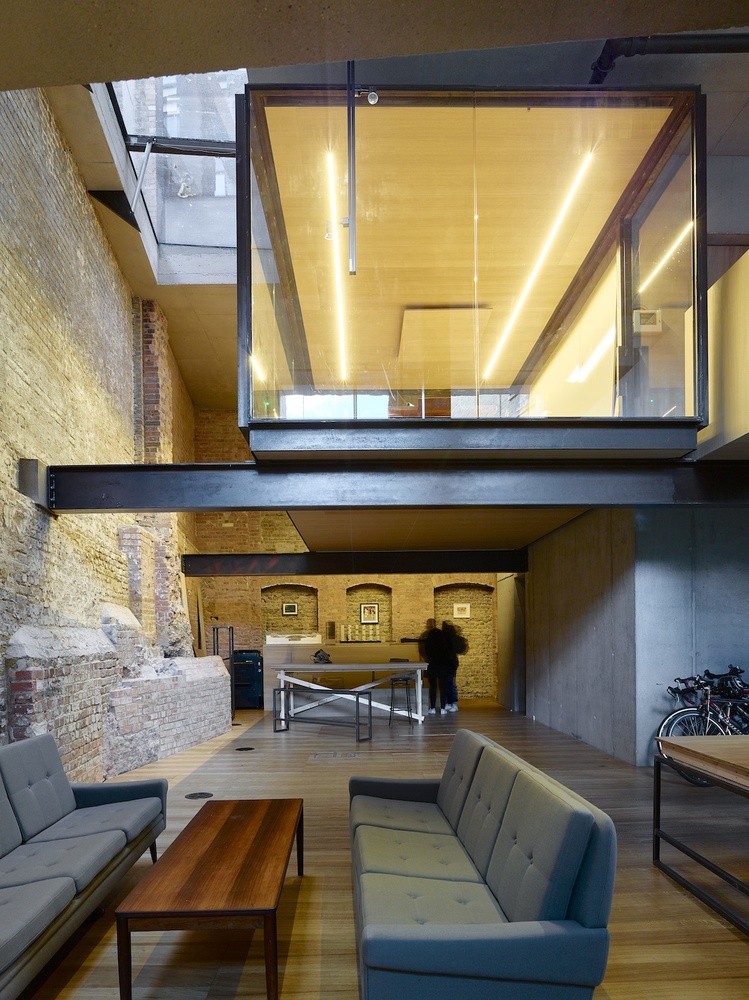 15 Clerkenwell Close