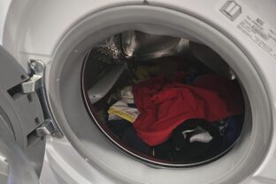 prádlo v práčke
