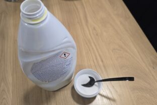 saponát a jedlá sóda