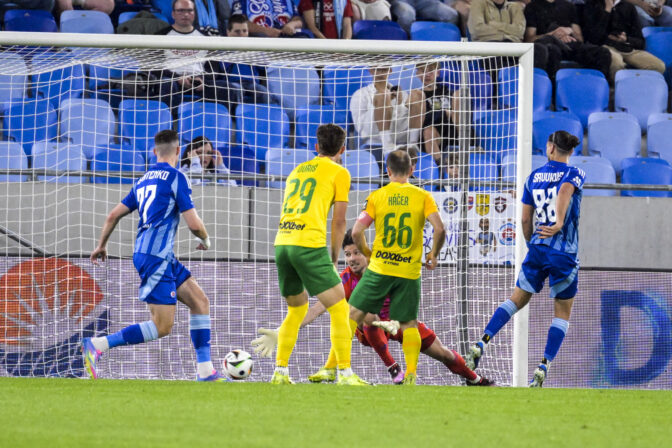 FUTBAL NL: Bratislava - Žilina