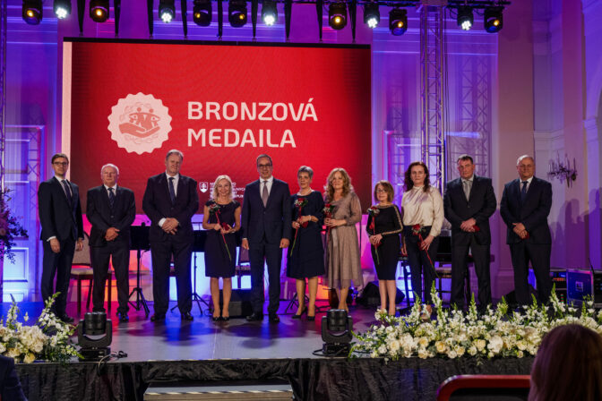 MPSVR: Vyznamenania za prínos v sociálnej oblasti