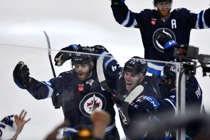 HOKEJ NHL: Winnipeg - St. Louis
