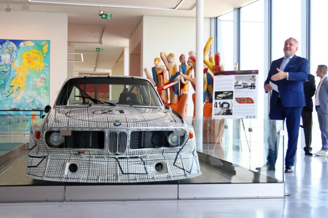 Bmw_artcars v danubiane_03.jpg