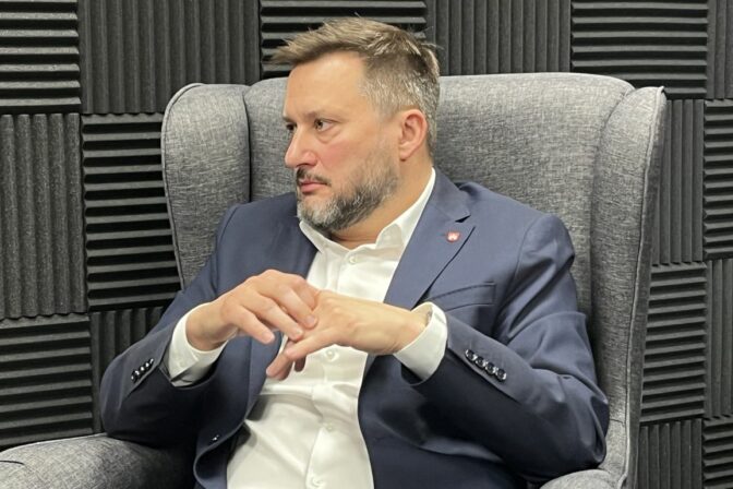 Bratislavský primátor Matúš Vallo počas rozhovoru pre agentúru SITA.