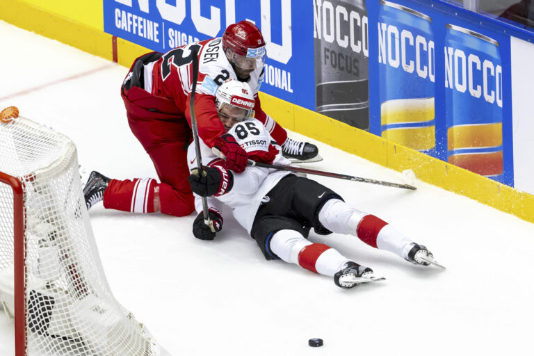 Zápas Dánsko - Švajčiarsko na MS v hokeji 2025