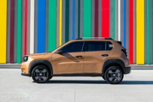 Fiat_grande_panda_hybrid_08.jpg