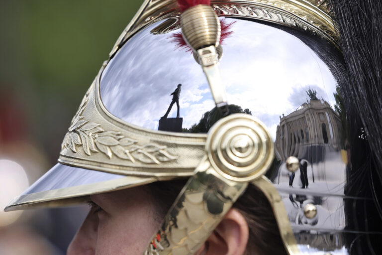 80. výročia Dňa víťazstva nad fašizmom vo Francúzsku socha