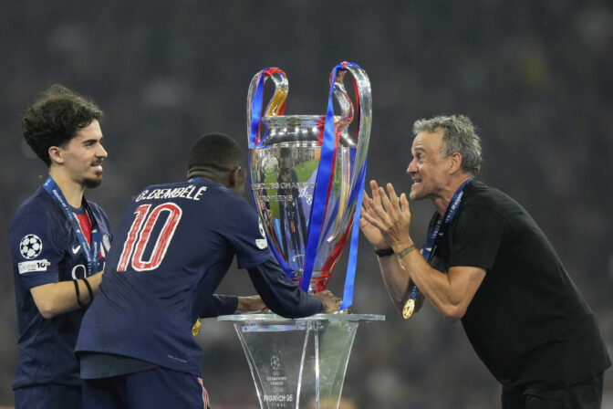 Futbal (finále Ligy majstrov): Paríž St. Germain - Inter Miláno - fotografie