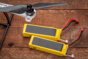 Lithium polymer batterieies