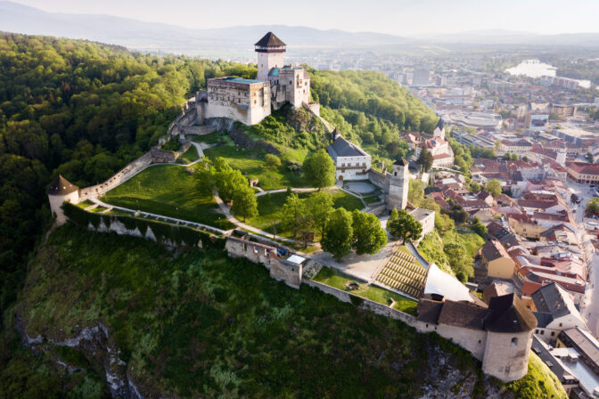 Hrad hdr lightroom.jpeg