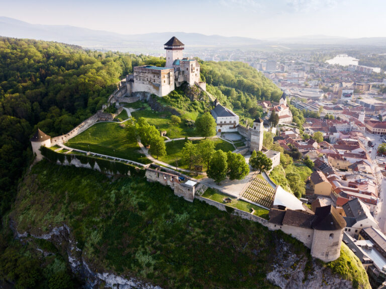 Hrad hdr lightroom.jpeg