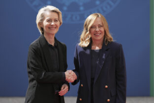 Italy US EU Vance