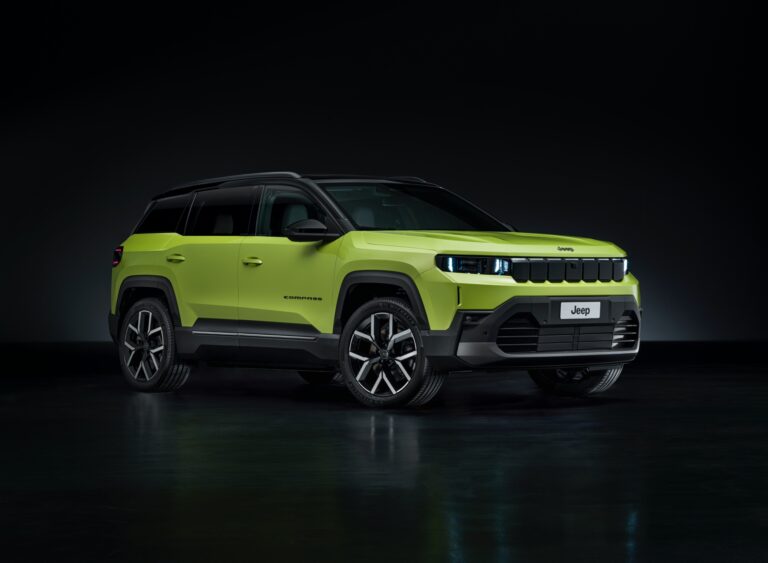 Jeepcompass2025_12_.jpg