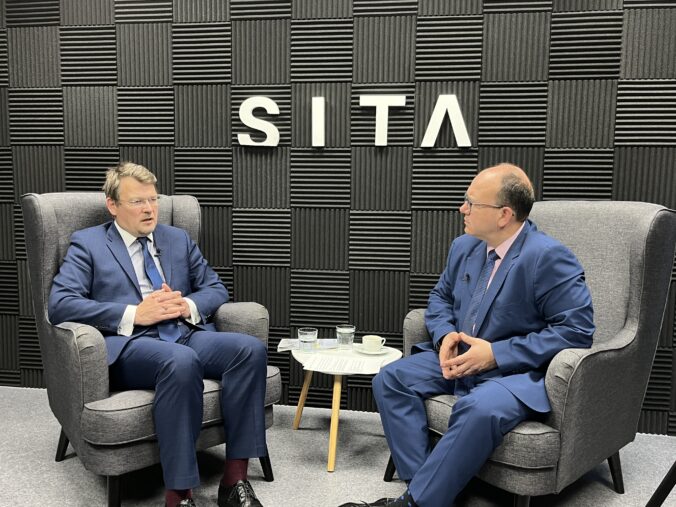 Róbert Ondrejcsák, Miroslav Wlachovský Okno od sveta