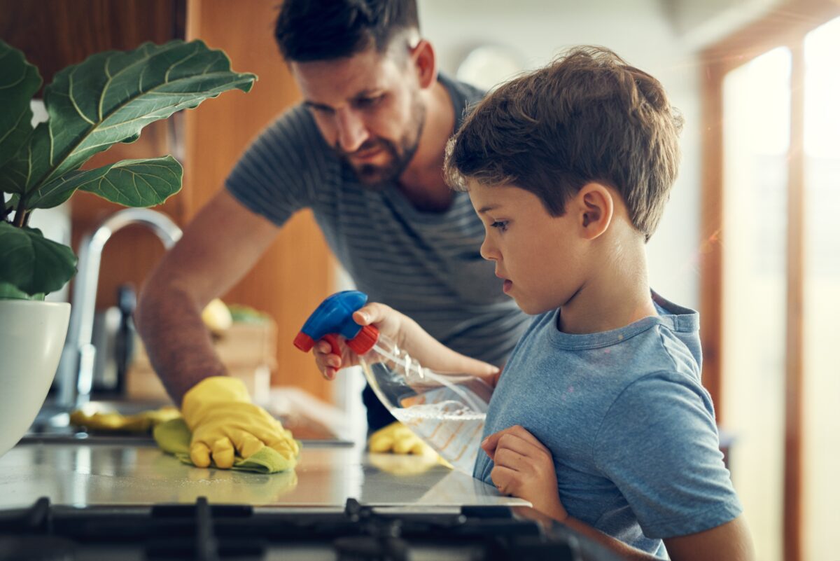 upratovanie domácnosti s dieťaťom