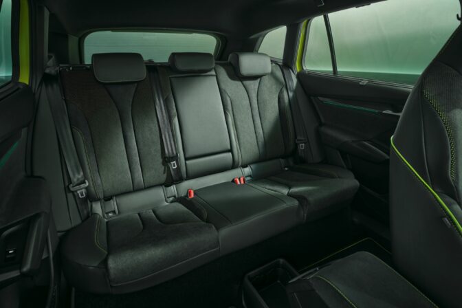 Skoda_enyaqrs_2025_03.jpg