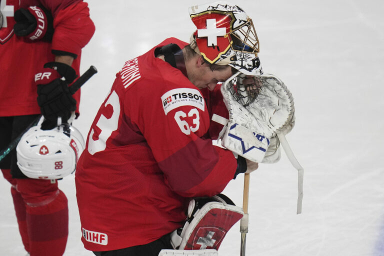 Finále MS v hokeji 2025: Švajčiarsko - USA