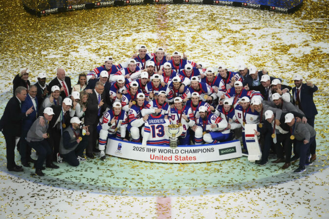 Finále MS v hokeji 2025: Švajčiarsko - USA