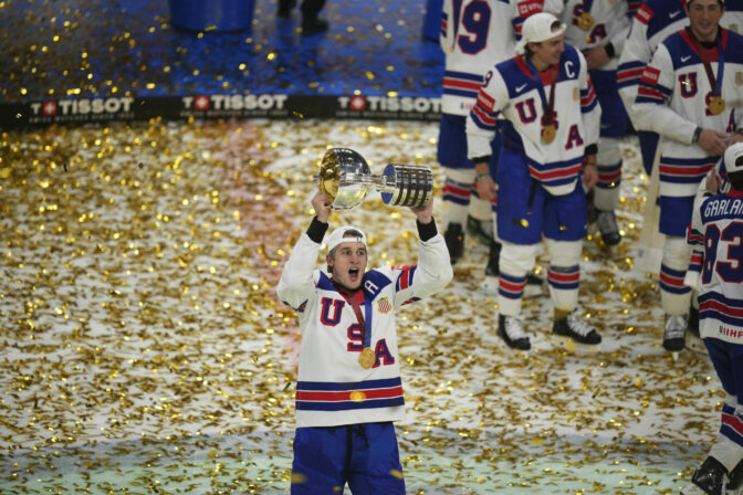 Finále MS v hokeji 2025: Švajčiarsko - USA