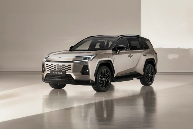 Toyota_rav4_2026_14.jpg