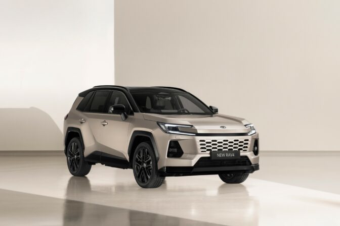 Toyota_rav4_2026_16.jpg