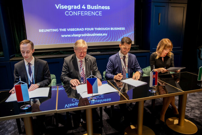 V4business 114.jpg
