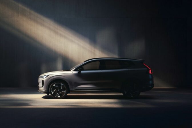 New Volvo XC70