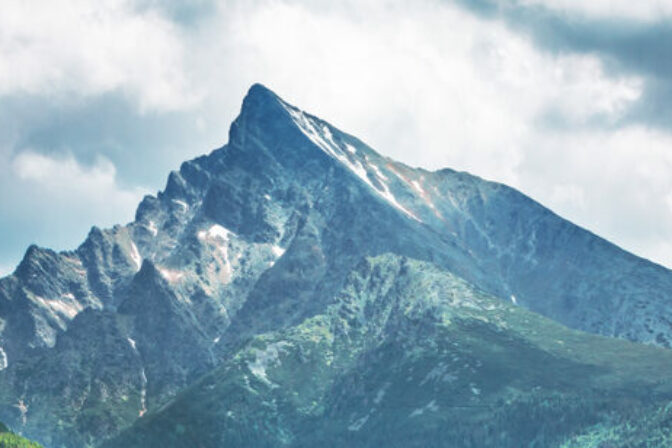 Vysoke tatry krivan.jpg