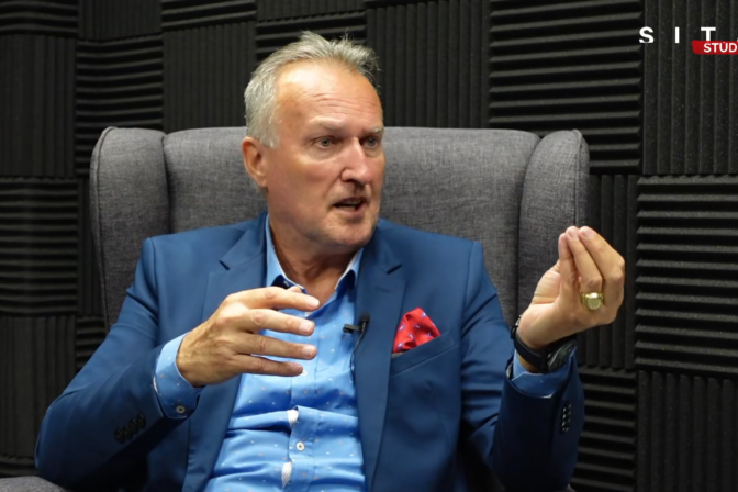Bezpečnostný expert Juraj Zábojník počas rozhovoru pre agentúru SITA.