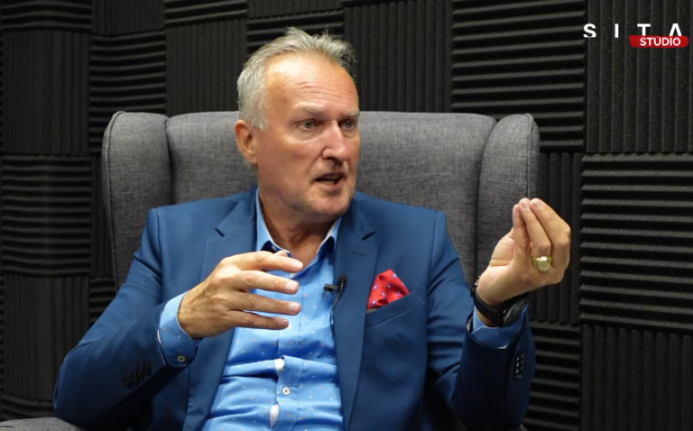 Zábojník kritizoval aj záver Úradu inšpekčnej služby, že ochrankári nepochybili pri útoku na premiéra. „Vyzerá to kuriózne, že nikto nepochybil. Ako nikto nemohol pochybiť, keď bola atentát?“ pýtal sa.