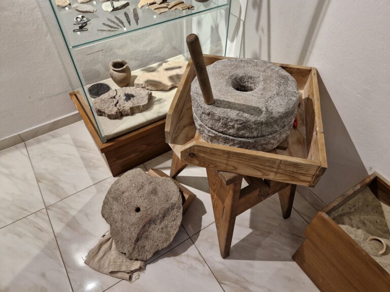 Unikátny projekt Archeoskanzen Bojná, Hradisko Valy a múzeum v obci Bojná