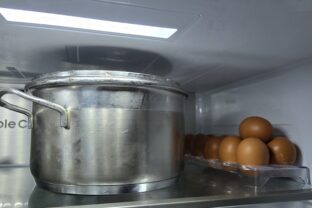 hrniec v chladničke