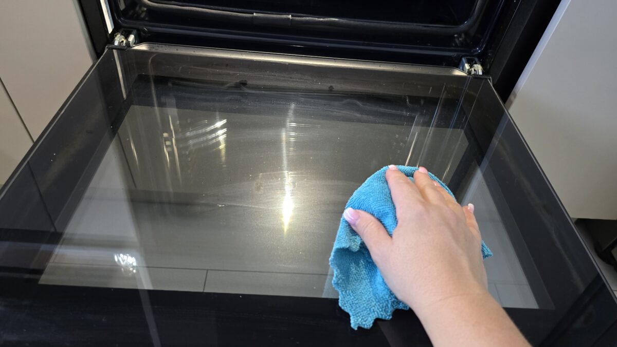 čistenie skla na rúre