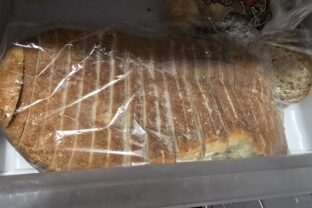 chleba v mrazničke