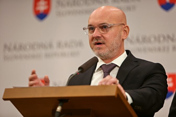 SAS: Riešenie výpovedí lekárov