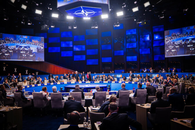 PREZIDENT: Samit NATO v Holandsku