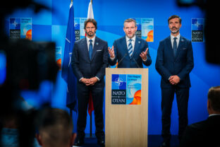 Robert Kaliňák, Peter Pellegrini, Juraj Blanár, NATO