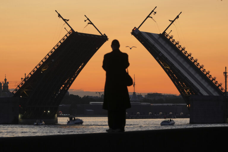 padací most muž rieka Nava