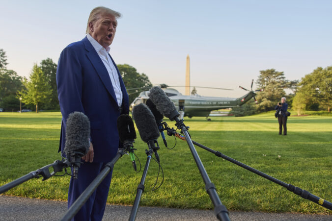 Trump mikrofóny