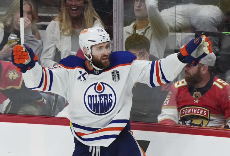 HOKEJ NHL: Finále: Florida - Edmonton