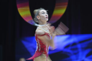 gymnastika gymnastka kruh