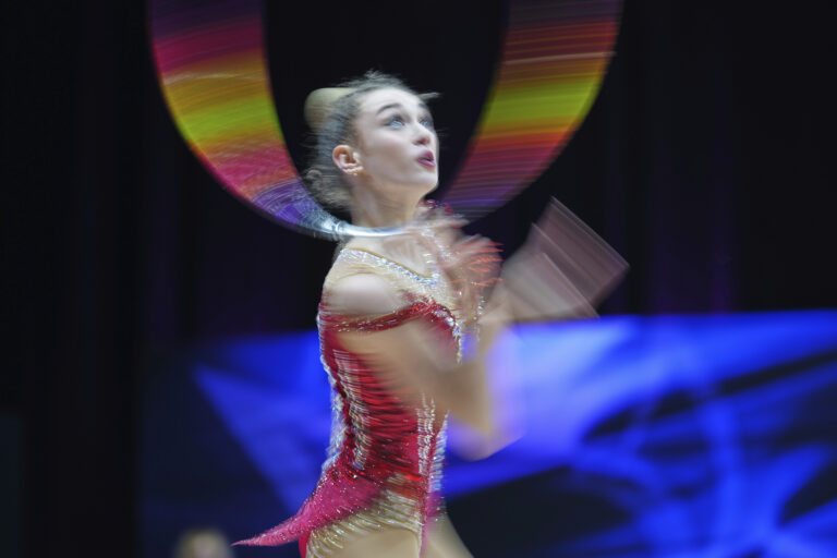 gymnastika gymnastka kruh