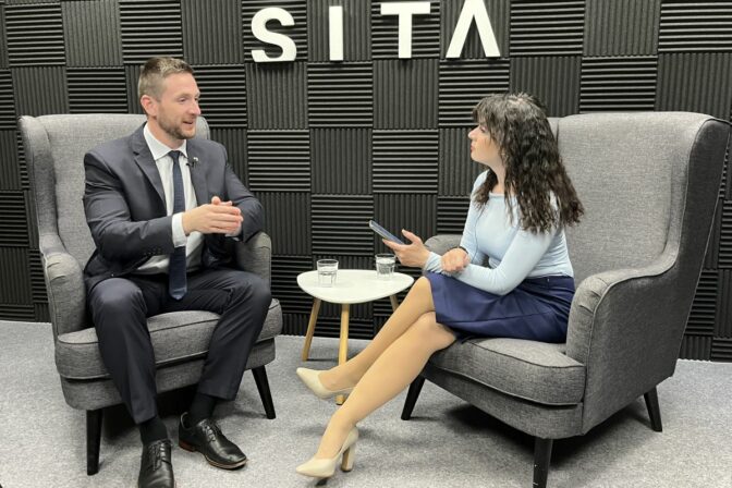 Europoslanec a predseda hnutia Republika Milan Uhrík počas rozhovoru pre agentúru SITA.