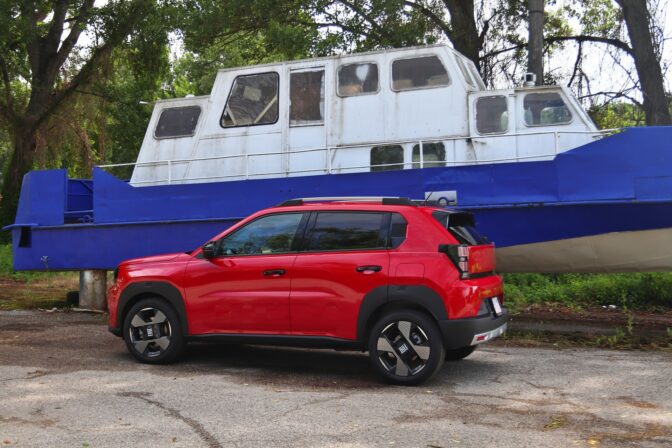 Fiat_grande_panda_v_bratislave_2025_23.jpg