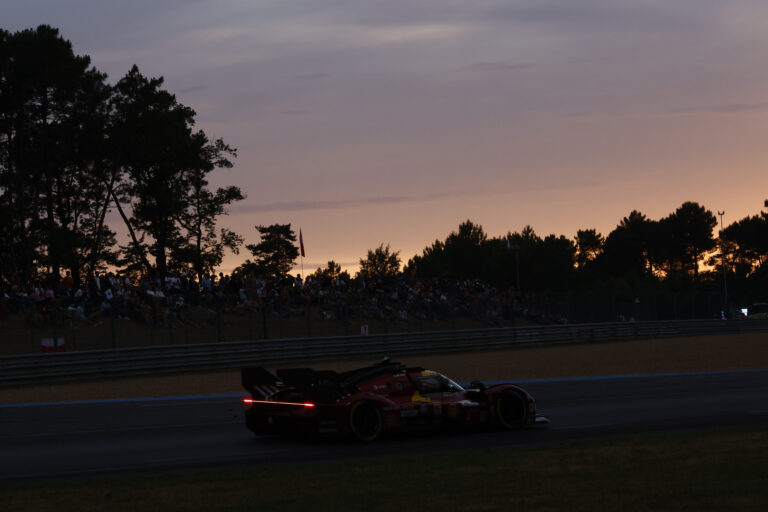 automobil Ferrari cesta preteky Le Mans