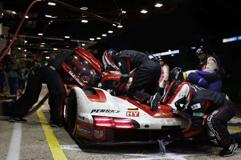 automobil Ferrari cesta preteky Le Mans