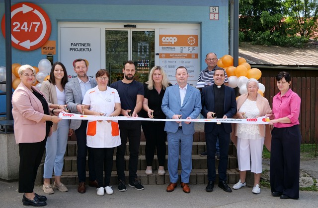 Coop Jednota, Hruštín
