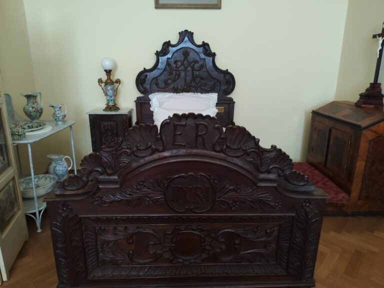 Zámok Velké Meziříčí: Spálňa cisára a krv, ktorá spustila vojnu