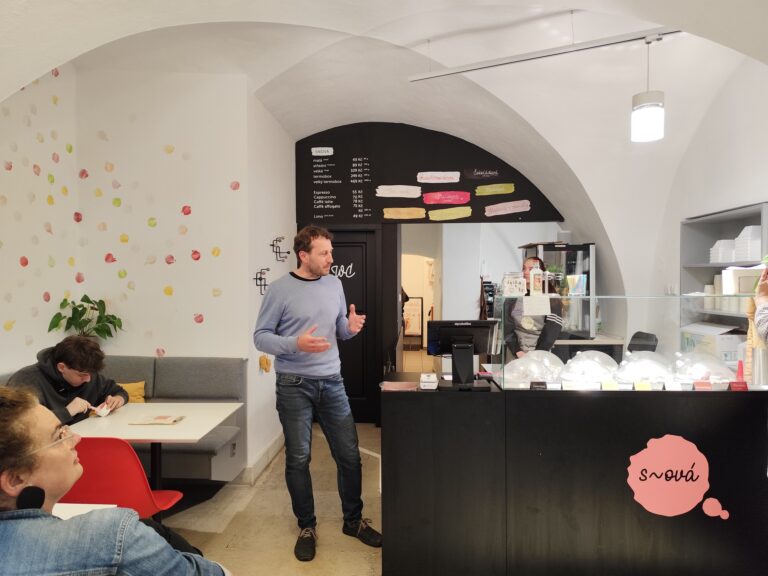 Zmrzlináreň Snová V jihlave ponúka aj netradičné zmrzliny, ako je havířská či maková s povidly.